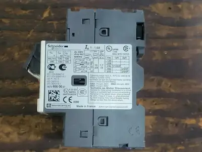 USED SCHNEIDER ELECTRIC GV2ME06