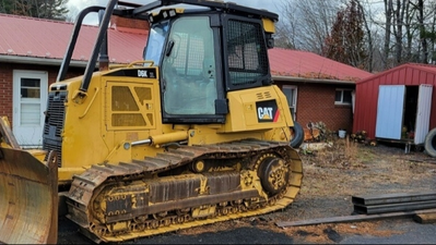 USED 2011 Caterpillar D6K XL