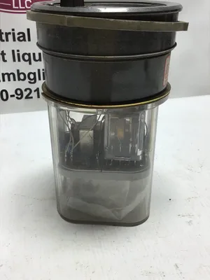 Dwyer 3001CAV Photohelic Gage/Switch 25 PSIG