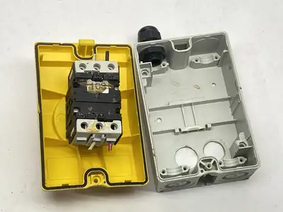Used BACO Disconnect Switch With Enclosure 3PH 32A 690V Switchgears Michigan US | Maverick Industrial Sales #1401607