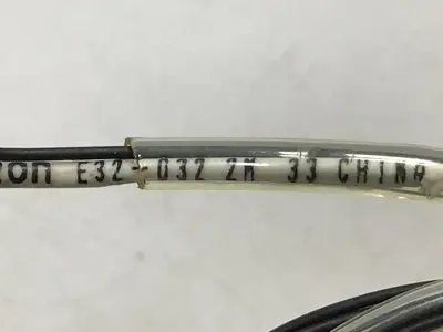 USED OMRON E32-D322M