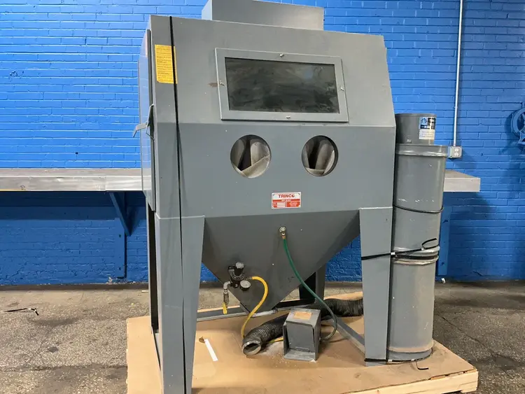 Used TRINCO TOOL CO 48X36/BP Blast Room (Manual Booth) Ohio US | HGR 24 #1419783