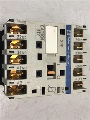 USED TELEMECANIQUE CA3KN317