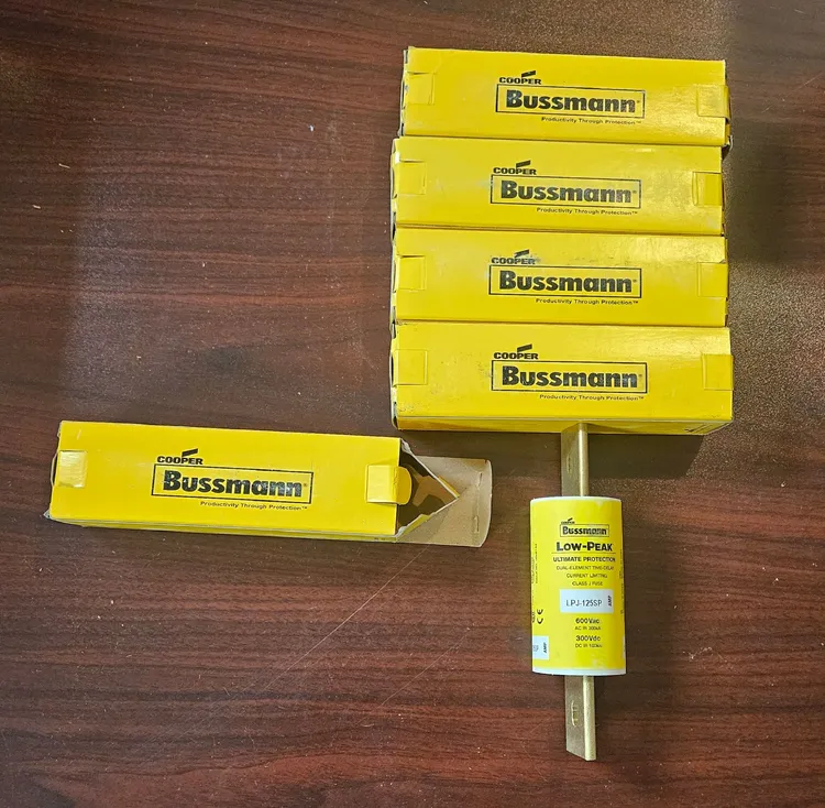 Used EATON BUSSMANN LPJ-125SP Misc Industrial Equipment Missouri US | Aucto #361418