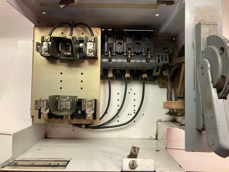 Used ALLEN-BRADLEY 2192F-BJC-24 Miscellaneous Equipment (Electrical & Power) | Surplus Asset Holdings #1204063