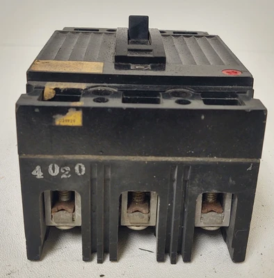 🔥GE Molded Case Circuit Breaker, 20A, 3 Pole