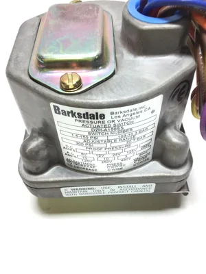 Barksdale D2H-A150SS Pressure or Vacuum Actuated Switch