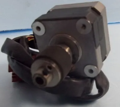 QTY. 1. VEXTA STEPPING MOTOR, 2-PHASE 0.9 DEGREE/S...