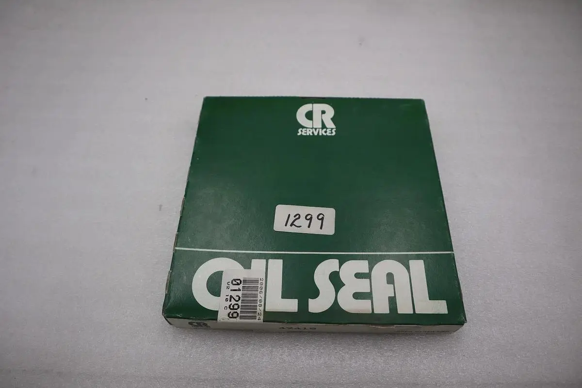 CR SERVICES (SKF) 42419 OIL SEAL NEW (6 AVAILABLE) STOCK 5652A