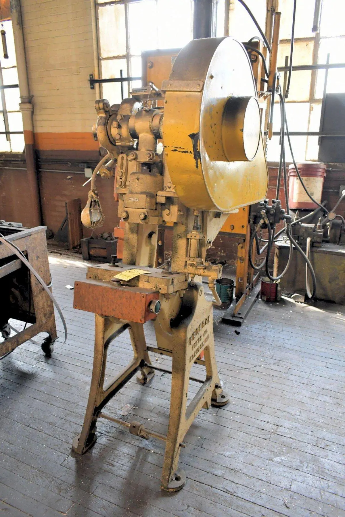 5 TON FEDERAL OBI PUNCH PRESS: YOBRO #23950
