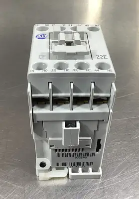 USED Allen-Bradley 700-CF220*