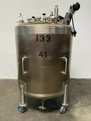 Apache Single Walled 1400 L Stainless Steel Mixing Tank w/ Controller & Motor