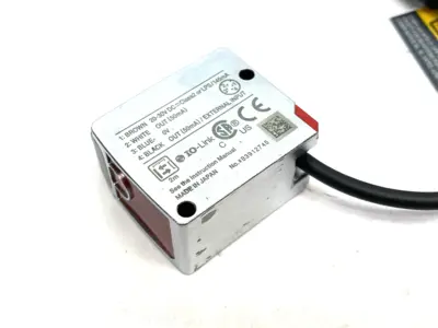 USED KEYENCE ALL-PURPOSE CLASS 2 LASER SENSOR, DETECTION DISTANCE 2 M