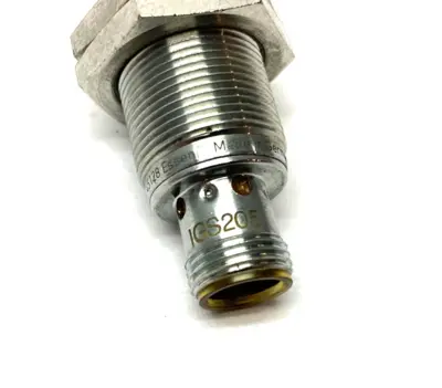 IGB3012-BPKG/US-104, IGS205 | Ifm IGS205 Inductive Proximity Sensor 12mm Range M18 House IGB3012-BPKG/US-104 - Used