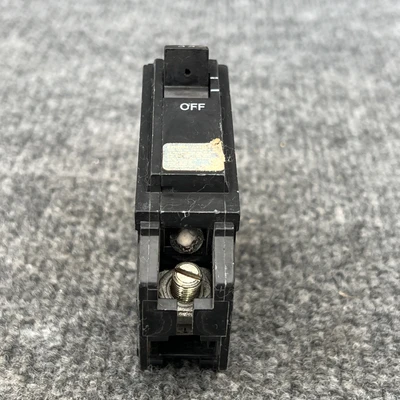Used GE THQB1135 Circuit Breakers California US | Davliegogo LLC #1705960