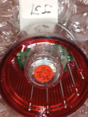 USED Allen-Bradley 855T-G10GL4 + 855T-GPM10 POLE MOUNT BASE + 855E-LL10R LAMP
