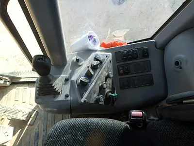 2011 Volvo G946