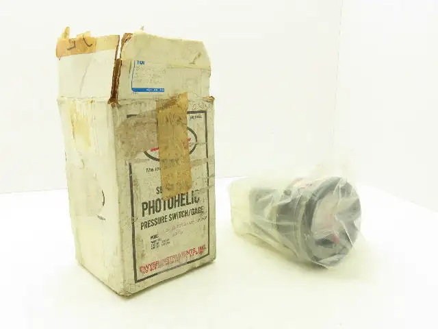 Dwyer 13-167392-00 Photohelic Pressure Switch/Gauge 0-25 H2O /120V 10A 50/60HZ