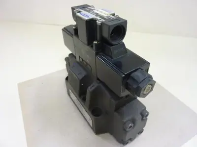 USED INTERNATIONAL DG07-6C-E-100-0-9
