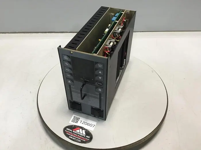 USED HUSKY 9152