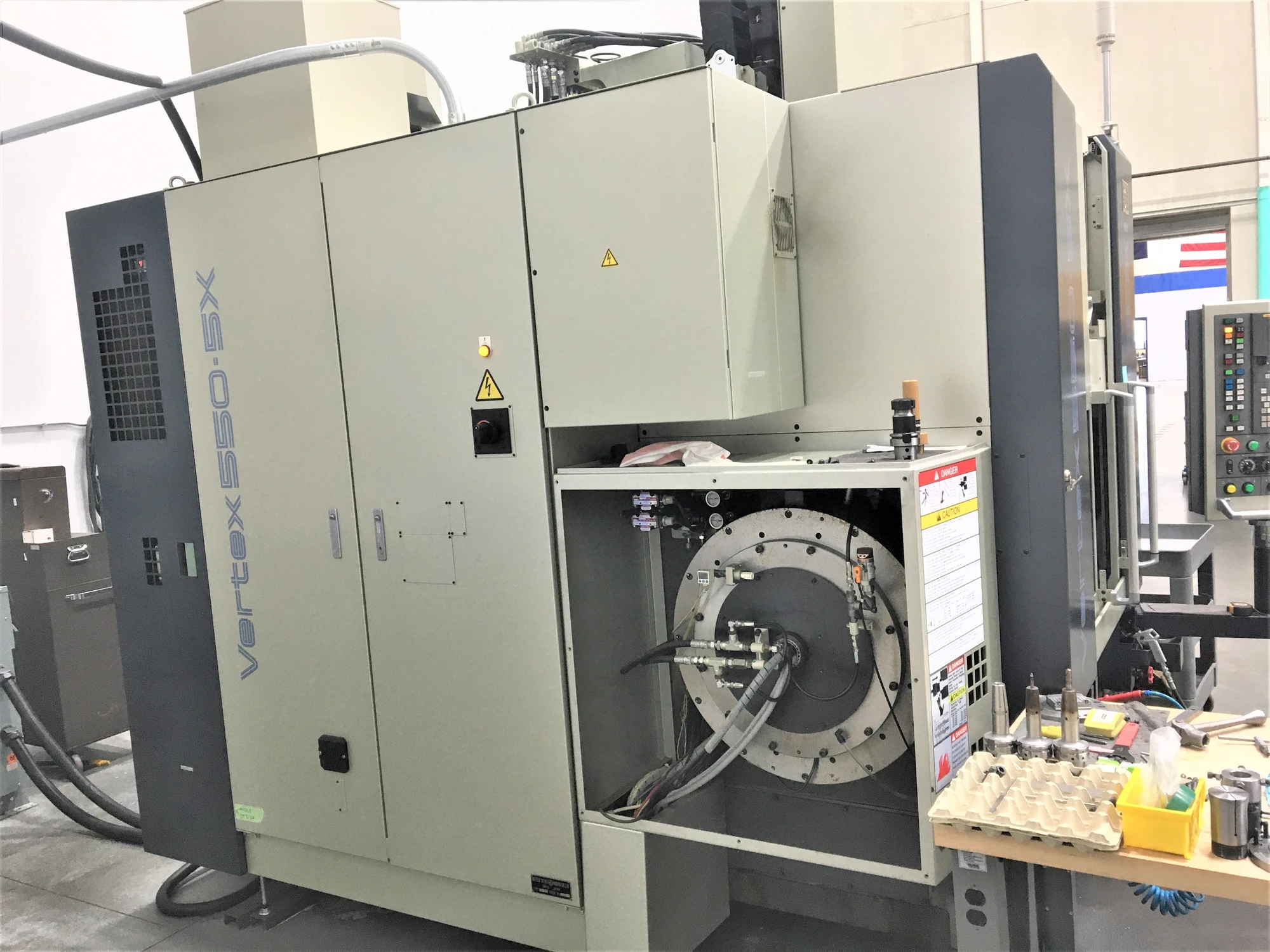 Used 2013 MITSUI VERTEX 550-5X Machining Centers, 5 Axis