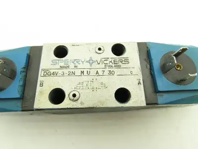 Sperry Vickers DG4V-3-2N MU A7 30 Hydraulic Directional Valve 110v