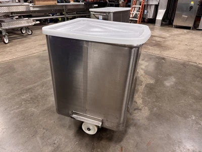 600 Pound SS Dump Buggy with Plastic Lid