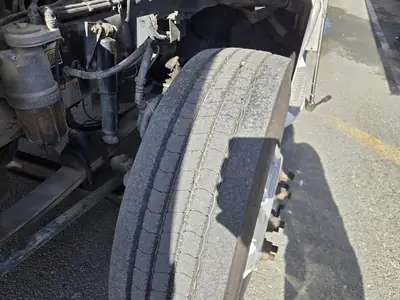 USED 2018 PETERBILT 579
