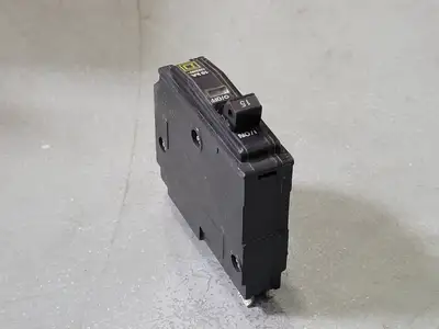 USED SQUARE D QO115