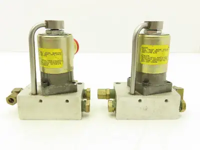 Versa ESM 8012 66 Z CLL36 Solenoid Valve 75psi 120V 1/4"npt Manifold  Lot of 2
