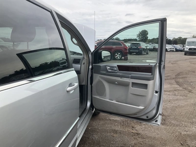 Used 2009 CHRYSLER TOWN & COUNTRY Vans Michigan US | Miedema Asset Management Group #1457251