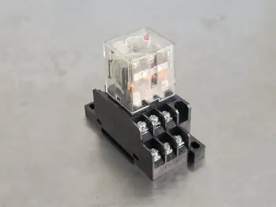 USED OMRON LY3N