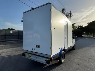 Used 2023 FORD E-350 Reefer Trucks Florida US | Truck and Van Outlet #1509225