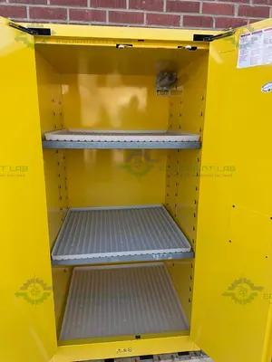 USED JUSTRITE 90 GALLON FLAMMABLE LIQUID STORAGE CABINET W/ SOFT CLOSE DOORS KEY