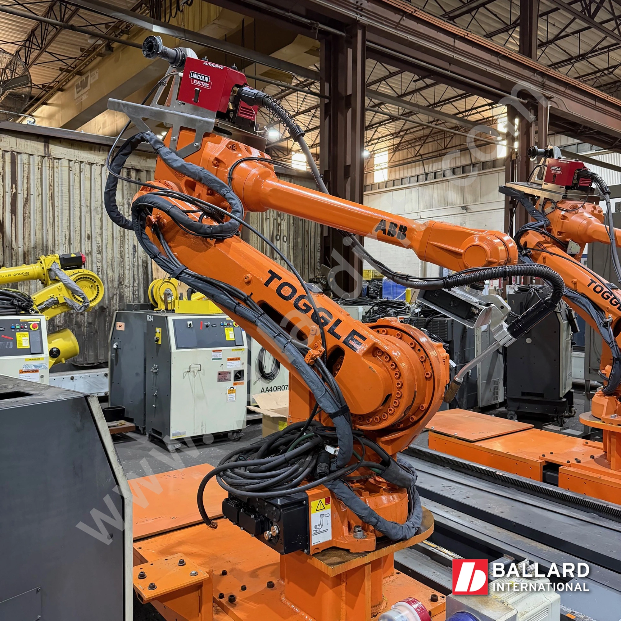 ABB IRB 4600-20/2.5 Welding Robot w/ IRC5 Controller & Lincoln R450 Weld Package