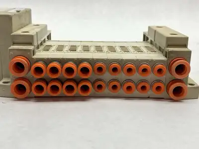 Used SMC Pneumatic Manifold Assembly 9-Station Solenoid Valves Michigan US | Maverick Industrial Sales #1398326