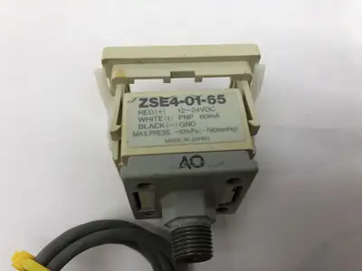 Used SMC ZSE4-01-65 Pressure Switches Michigan US | Maverick Industrial Sales #1394971