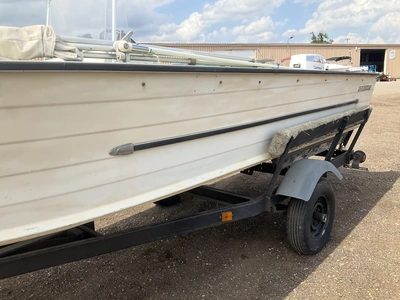 USED 1972 STARCRAFT MARINER