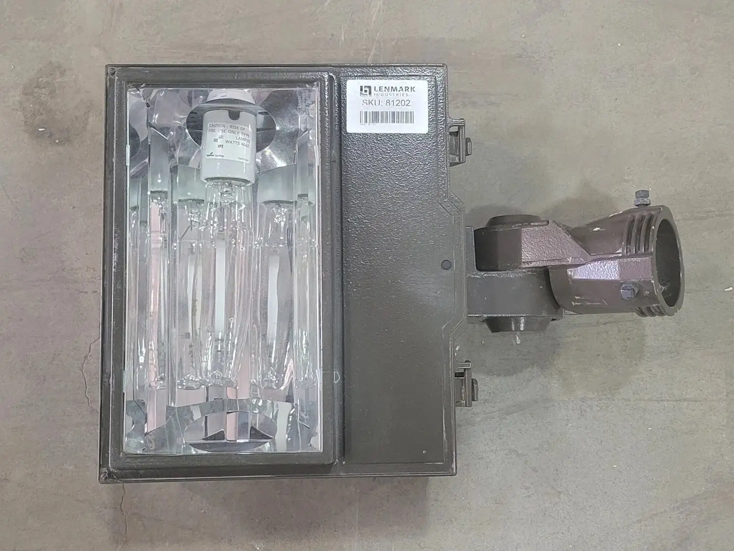 Floodlight w/ 400W Lamp
