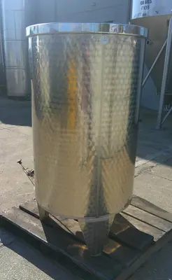 SPC9383  Tank 160 gallon vertical tank, 304 SS, slope