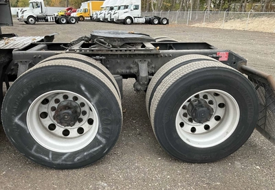 USED 2014 VOLVO VNL 6X4