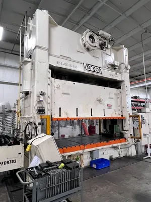 1968 VERSON S2-400-132-60T Straight Side Double Crank Press | Universal Press & Machinery (UPM) (25)