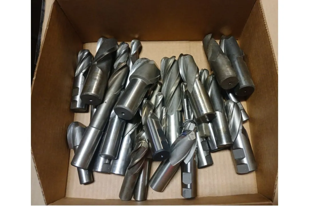 Used _UNKNOWN_ _UNKNOWN_ End Mills Ohio US | Thompson Auctioneers #1547143