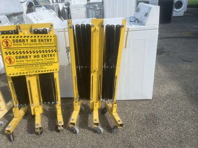 Used 3 BARRIERS _UNKNOWN_ Guard Rails Michigan US | Miedema Asset Management Group #1413515