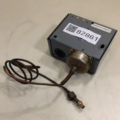 USED JOHNSON CONTROLS P70AA-116