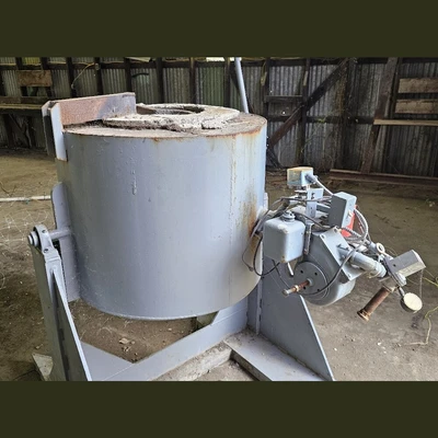 Manual Pouring Furnace