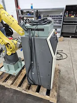 USED 2008 FANUC M-20IA