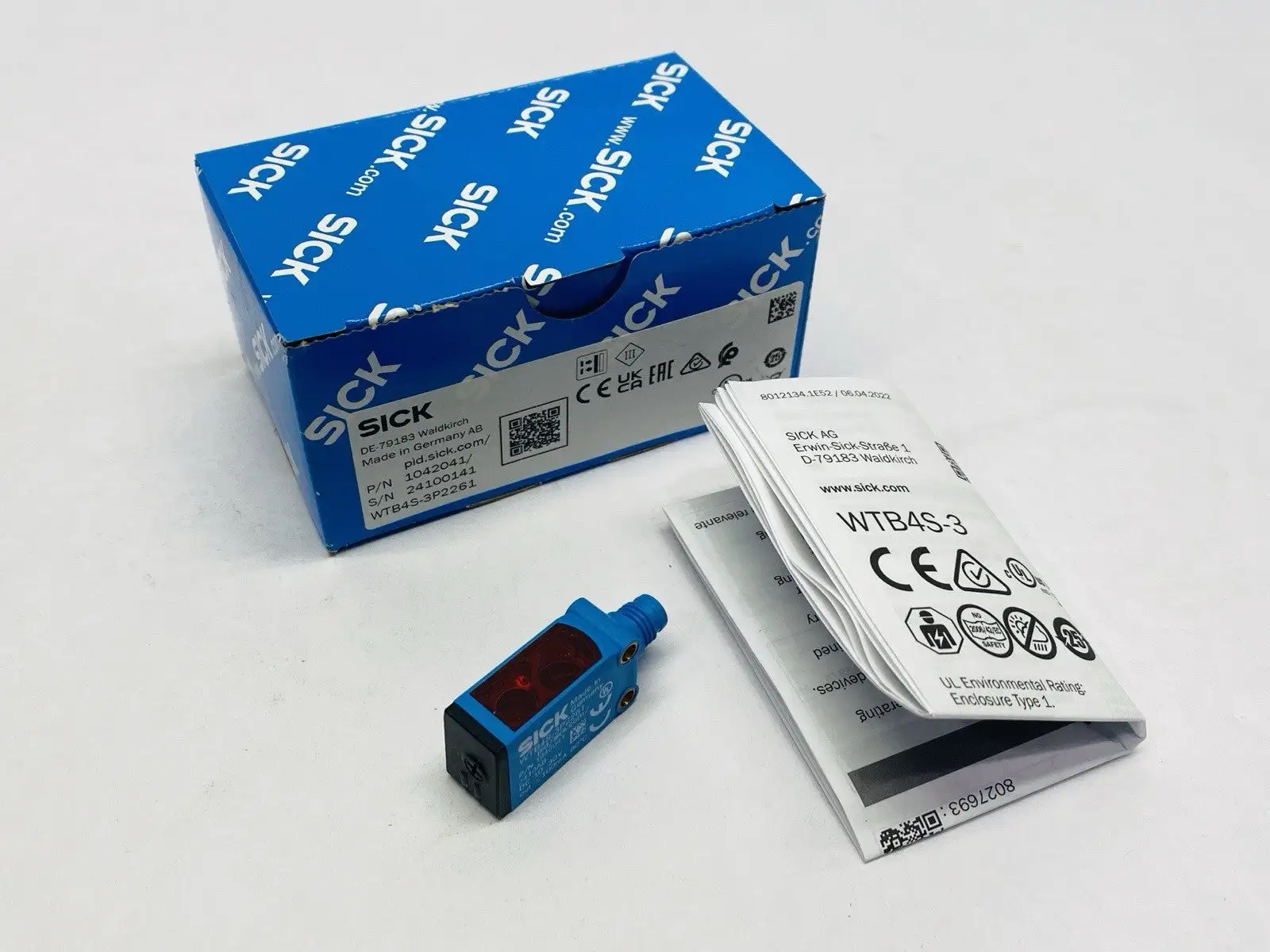 WTB4S-3P2261, 1042041 | Sick WTB4S-3P2261 Photoelectric Proximity Sensor 1042041 - New Other
