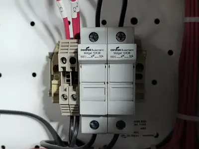 Used EATON SVX007A1-5A4N1 Switchgears British Columbia CA | Lenmark #240149