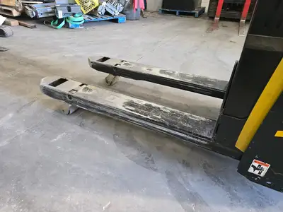 USED YALE MPB045VGN24T2646